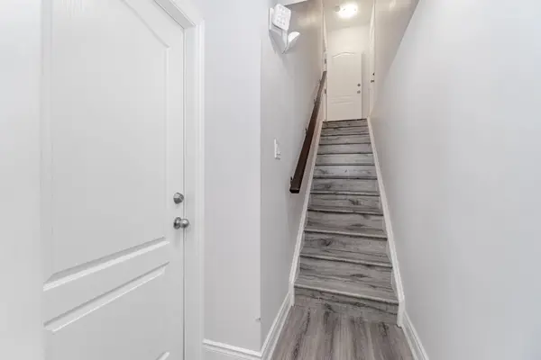 1356 Basswood CRES #Lower, Milton, ON L9E 1M4