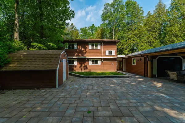 170 Francis DR, Georgian Bluffs, ON N0H 2K0