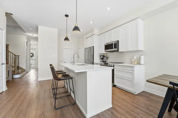 10 Owl LN, Haldimand, ON N3W 0G4