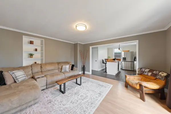 61 Queen ST, Huron East, ON N0G 1H0