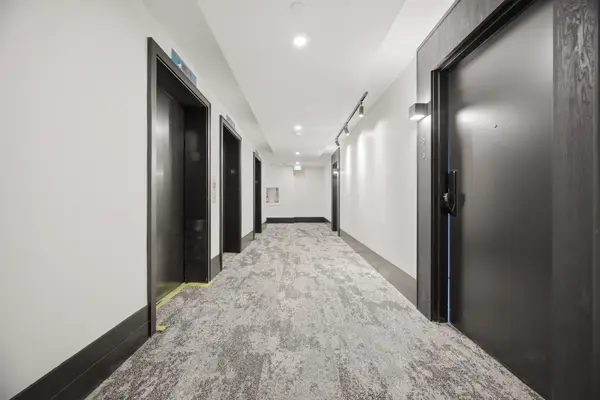 461 Green RD #1003, Hamilton, ON L8E 0L5