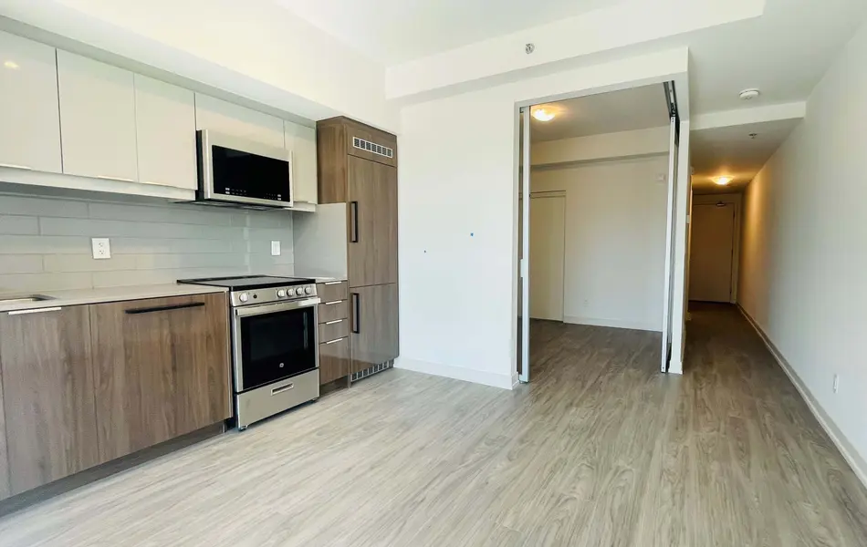 2201 Kingston RD #2211, Toronto E06, ON M1N 1T7