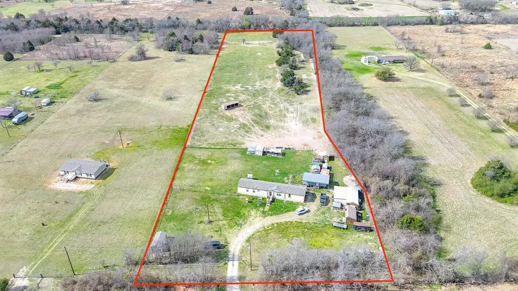 706 County Road 2260, Corsicana, TX 75109