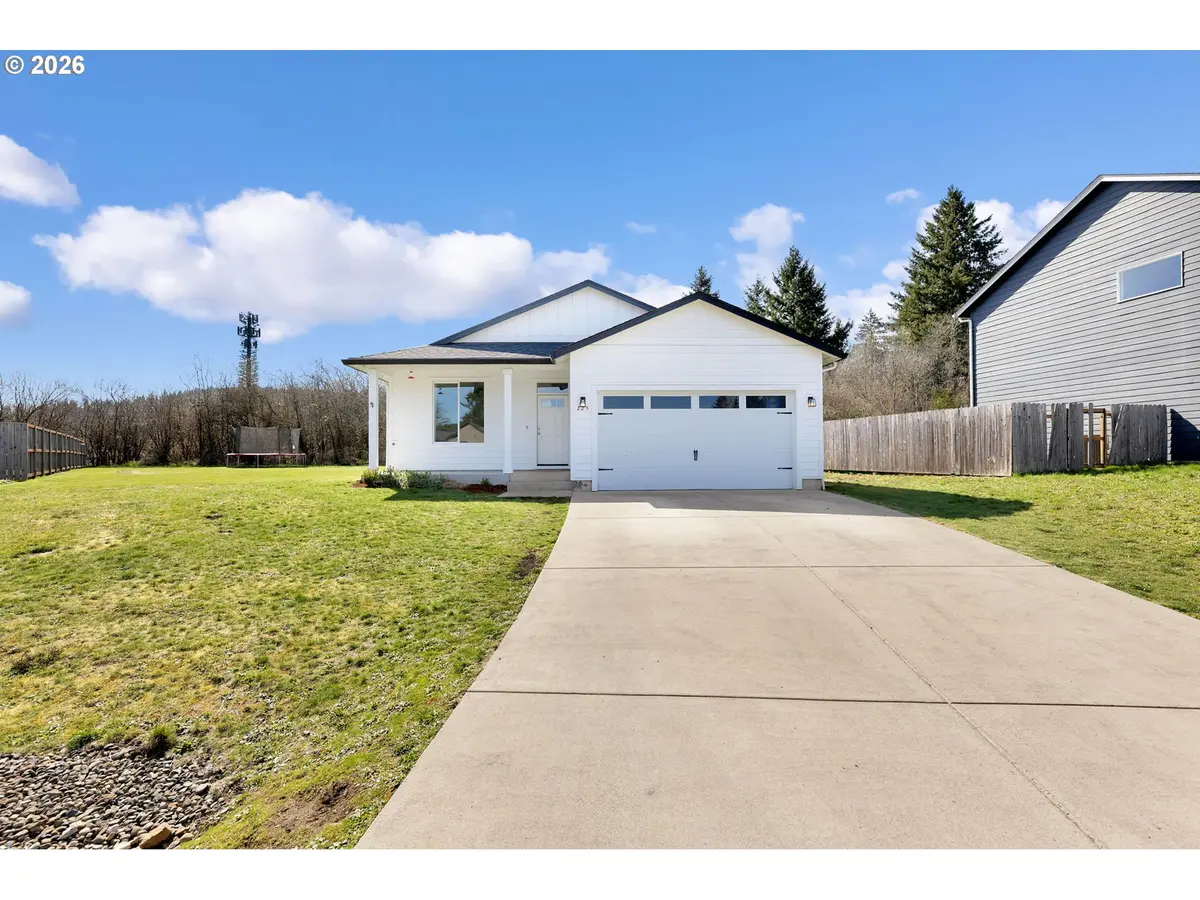 225 W Christy CT, Yacolt, WA 98675