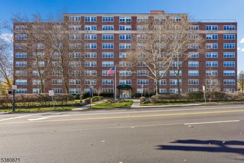 926 Bloomfield Ave #5B, Glen Ridge Boro Twp., NJ 07028