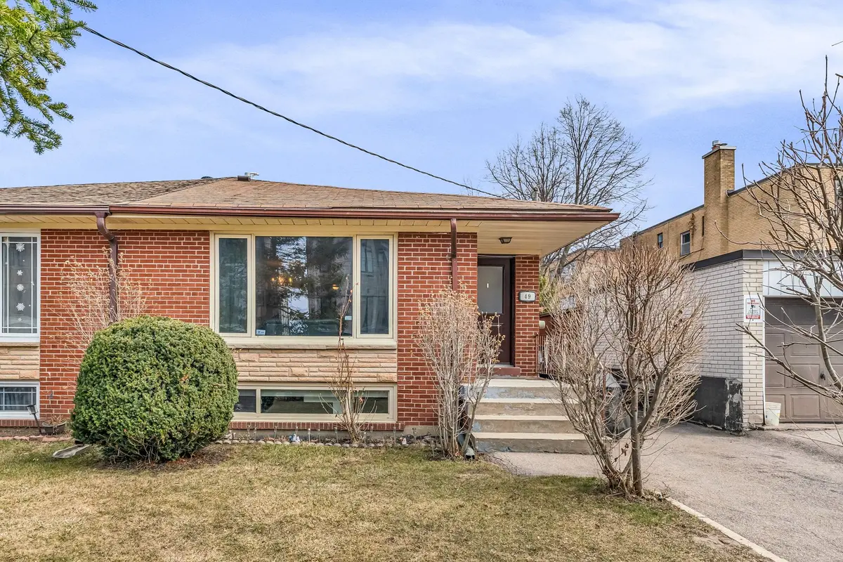 49 Tisdale AVE, Toronto C13, ON M4A 1Y6