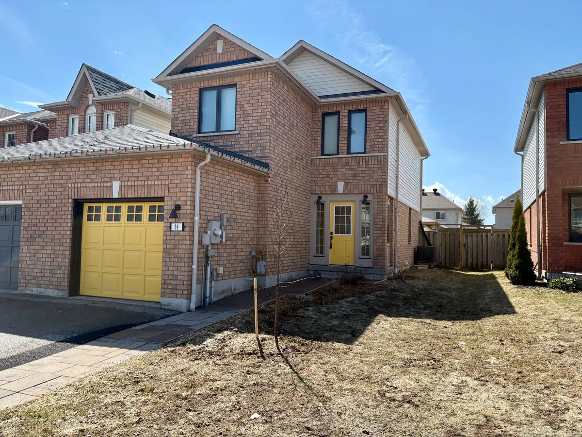 34 Ridwell ST, Barrie, ON L4N 0W7