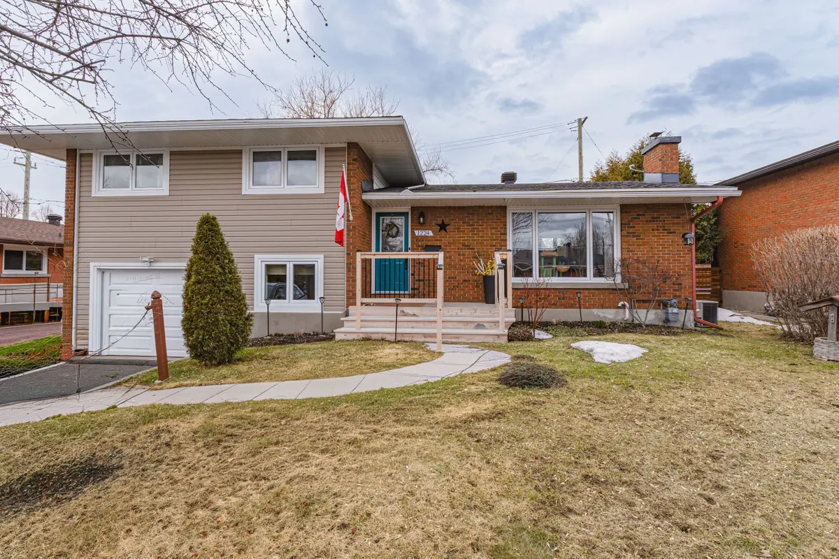 1224 PLACID ST, Parkway Park - Queensway Terrace S And Area, ON K2C 3A6