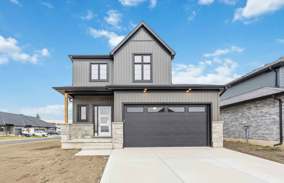 9 Postma CRES, North Middlesex, ON N0M 1A0