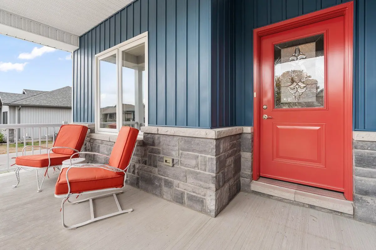 17 Dorchester DR, Prince Edward County, ON K0K 3L0