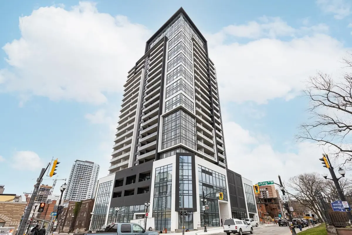 15 Queen ST S #1513, Hamilton, ON L8P 0C6