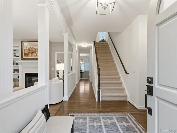 307 Taylor AVE, Rochester, MI 48307