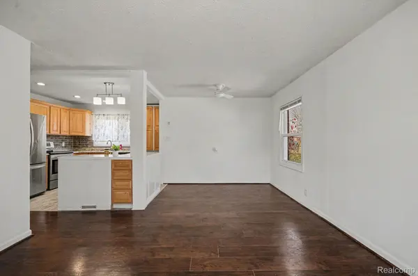 1700 Ackley AVE, Westland, MI 48186