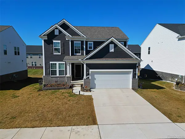 795 Ford Mill DR, Saline, MI 48176