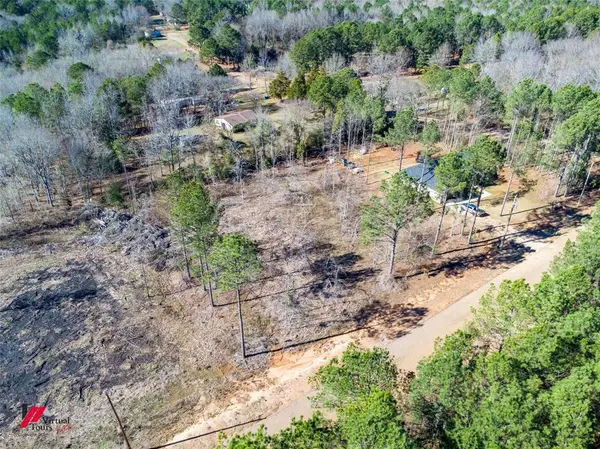 5 Lake Road, Plain Dealing, LA 71064