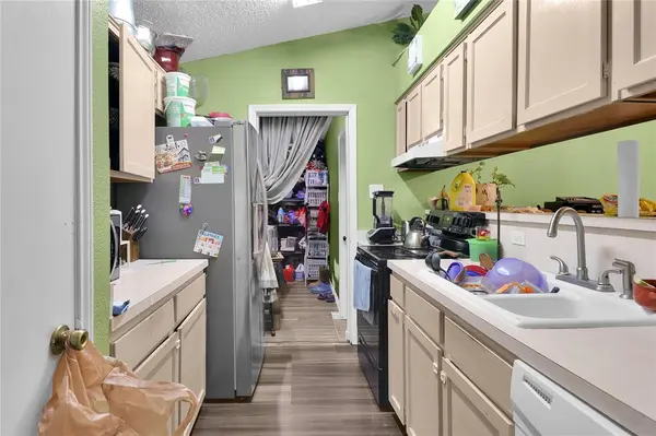 5400 Creek Valley Drive, Arlington, TX 76018