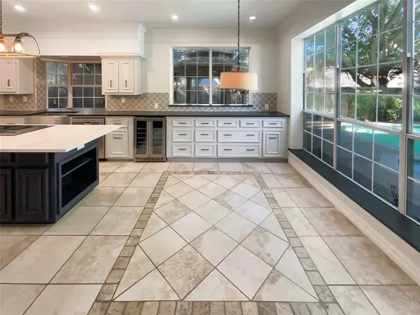 6804 Savannah Lane, Fort Worth, TX 76132