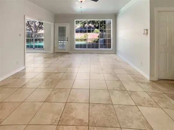 6804 Savannah Lane, Fort Worth, TX 76132