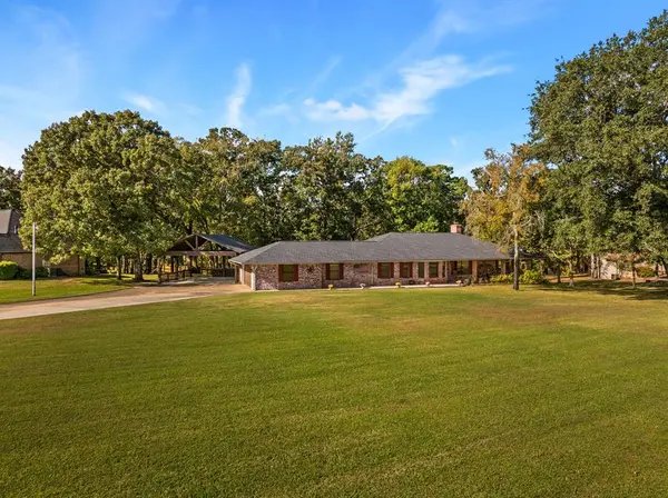 78 County Road 2137, Pittsburg, TX 75686