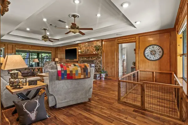 78 County Road 2137, Pittsburg, TX 75686