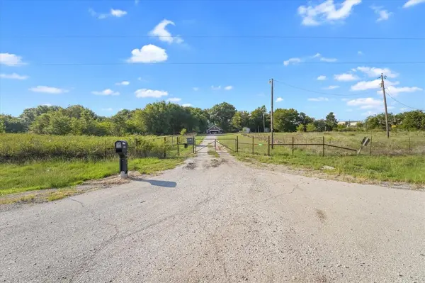 4002 E Highway 380, Decatur, TX 76234