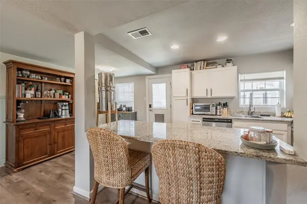 6681 Marie Street, North Richland Hills, TX 76180