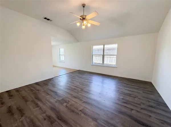 1241 Camden Yard Drive, Fort Worth, TX 76028