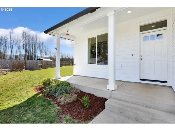 225 W Christy CT, Yacolt, WA 98675