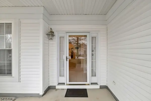 17 Stafford Ln, White Twp., NJ 07823