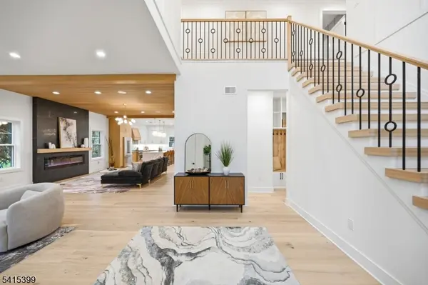 41 Orchard Rd, Florham Park Boro, NJ 07932