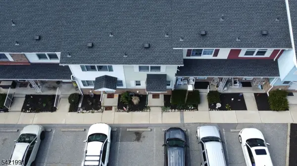 107 Brook Dr, Hackettstown Town, NJ 07840