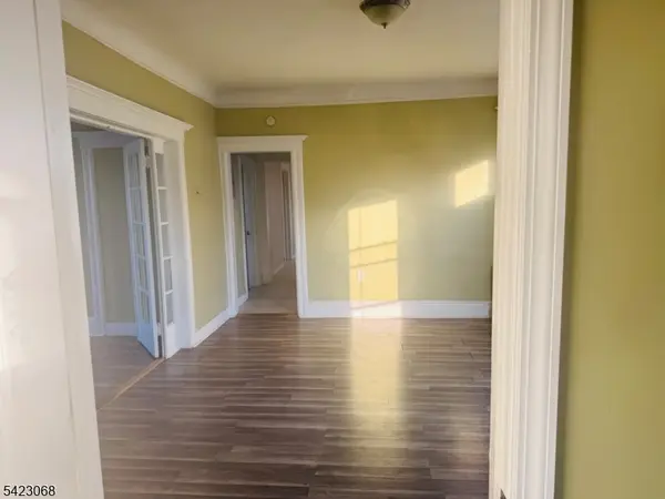 2 Hawthorne Pl #2, East Orange City, NJ 07018