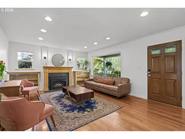 3810 SE BYBEE BLVD, Portland, OR 97202