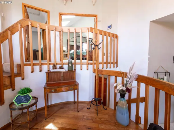 44130 SANTIAM HWY, Foster, OR 97345