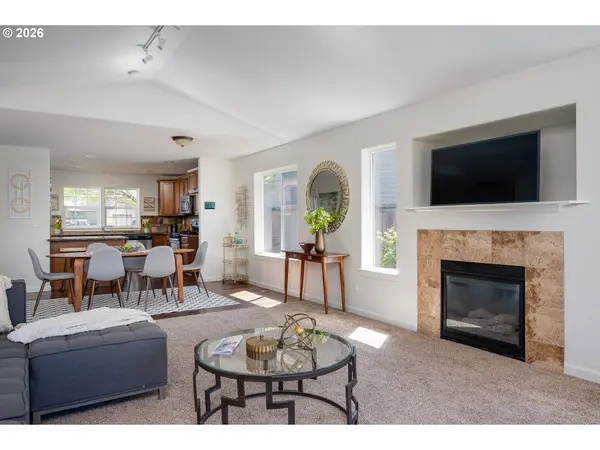 718 TRINITY CT, Molalla, OR 97038