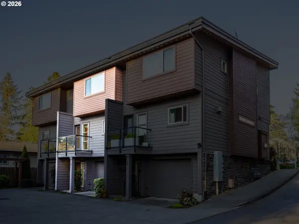 7940 SW 31ST AVE #2, Portland, OR 97219