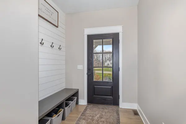 6317 Eaglewood DR, Blendon Twp, MI 49426