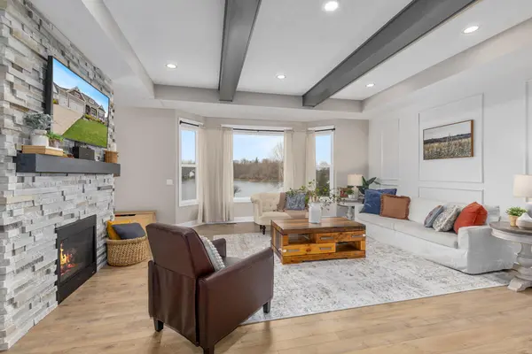 6317 Eaglewood DR, Blendon Twp, MI 49426