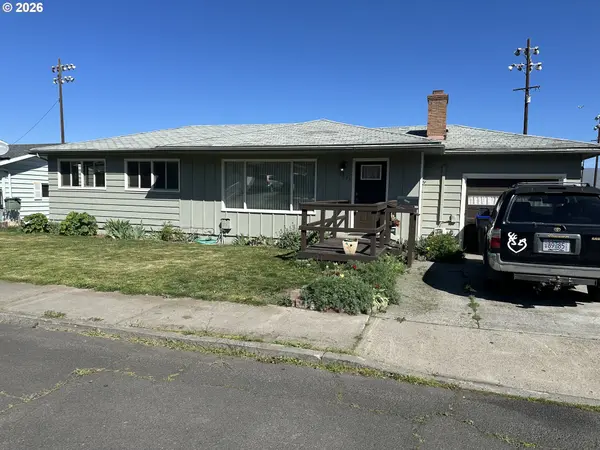 1831 E 14TH ST, The Dalles, OR 97058