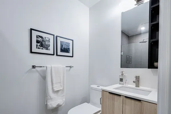 55 Mercer ST #322, Toronto C01, ON M5V 0W4