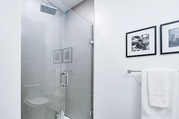 55 Mercer ST #322, Toronto C01, ON M5V 0W4