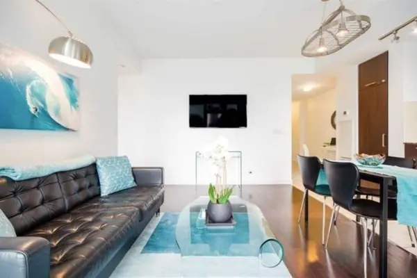 14 York ST #1208, Toronto C01, ON M5J 0A9