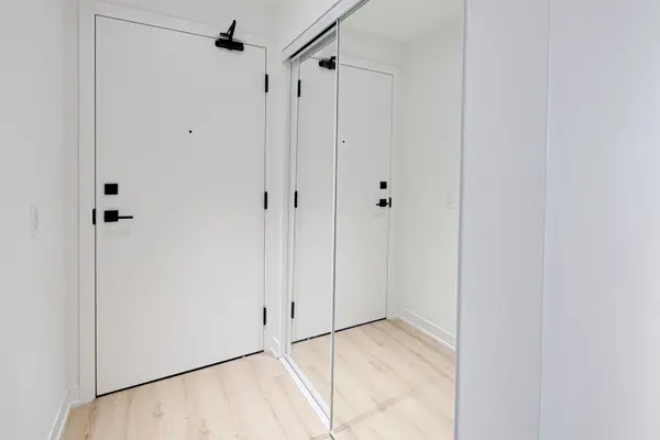 319 Jarvis ST #2515, Toronto C08, ON M5B 0C8