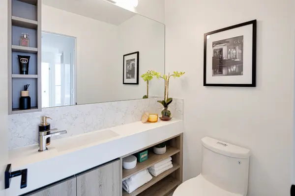 319 Jarvis ST #2515, Toronto C08, ON M5B 0C8