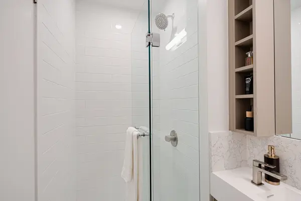 319 Jarvis ST #2515, Toronto C08, ON M5B 0C8