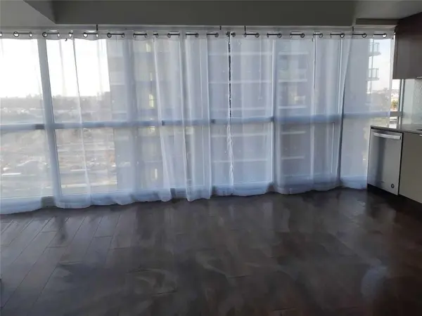 2 SONIC WAY #1602, Toronto C11, ON M3C 0P2