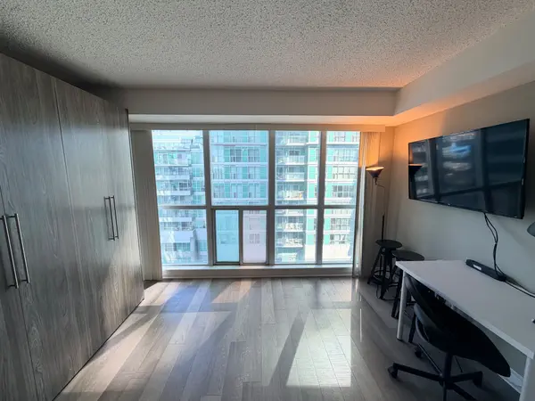 50 Town Centre CT #705, Toronto E09, ON M1P 0A9