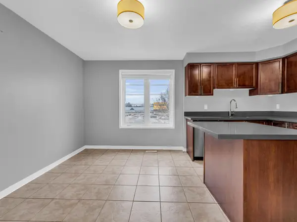 162 Bayly ST W, Ajax, ON L1S 0C3