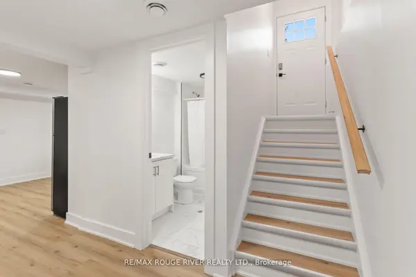 745 Glengrove ST, Oshawa, ON L1J 5C5