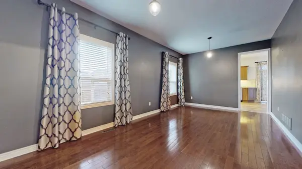 10 Pears CT #Upper, Clarington, ON L1E 3H9